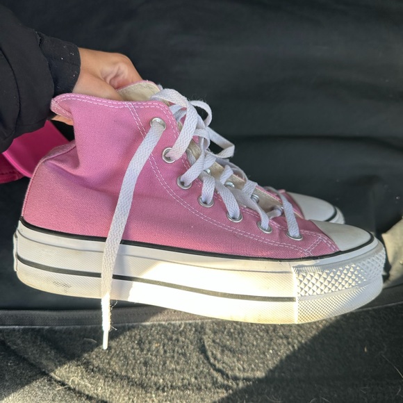 pink converse platform - Picture 2 of 3